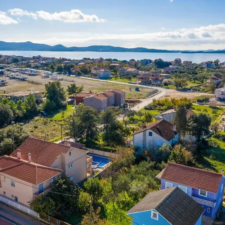Six-Bedroom Holiday Home In Bibinje Ferienhaus
